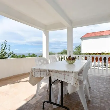 Apartman Edi Rtina